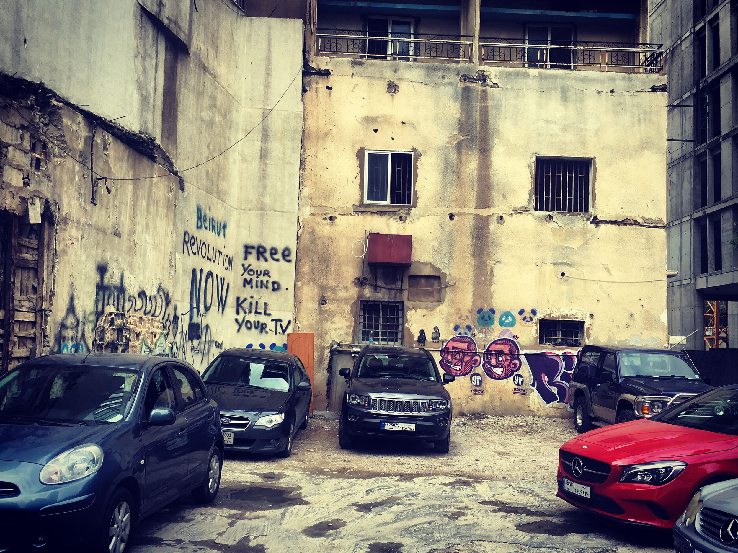 Beirut revolution NOW, free your mind, kill your TV (Photo courtesy Rewa Zeinati)