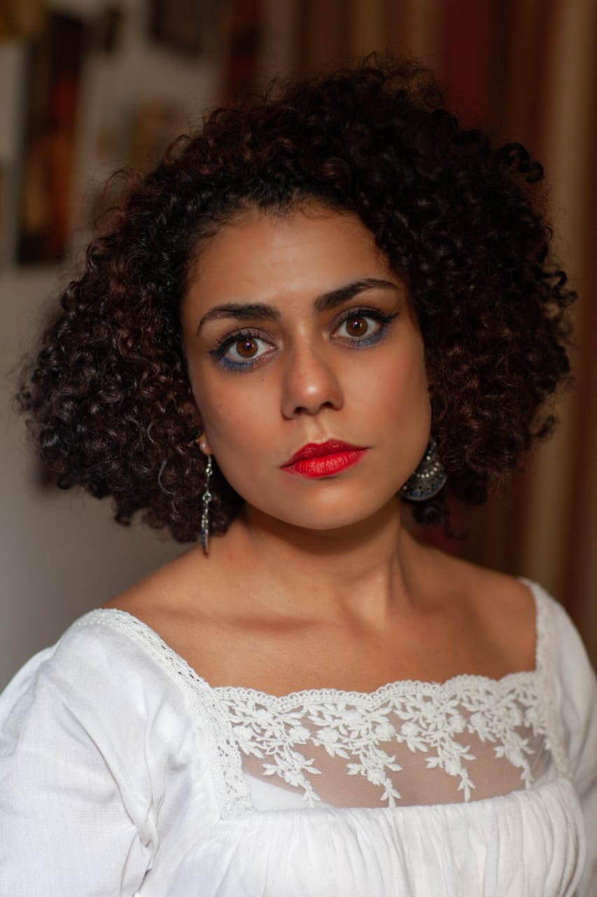كارولين كامل