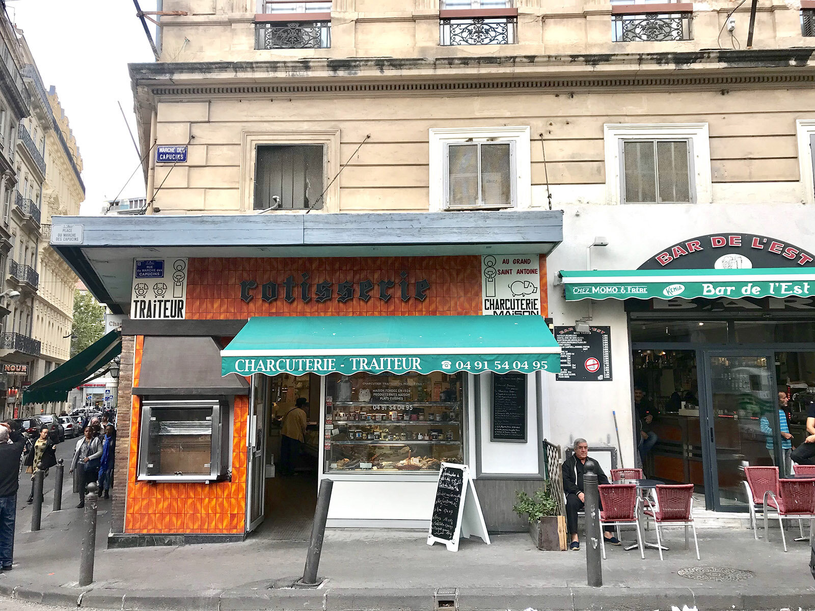 Au Grand-Antoine, the father and son traiteur in Noailles.