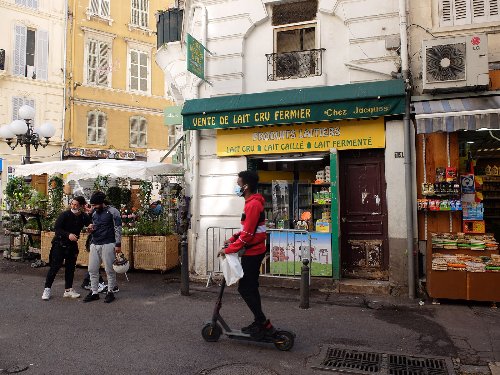 Chez Jacques &amp; Fils in Marseille (all photos courtesy Alexis Steinman)