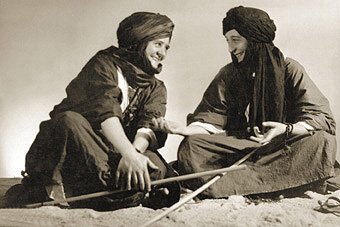 Odette du Puigaudeau and Marion Senones.