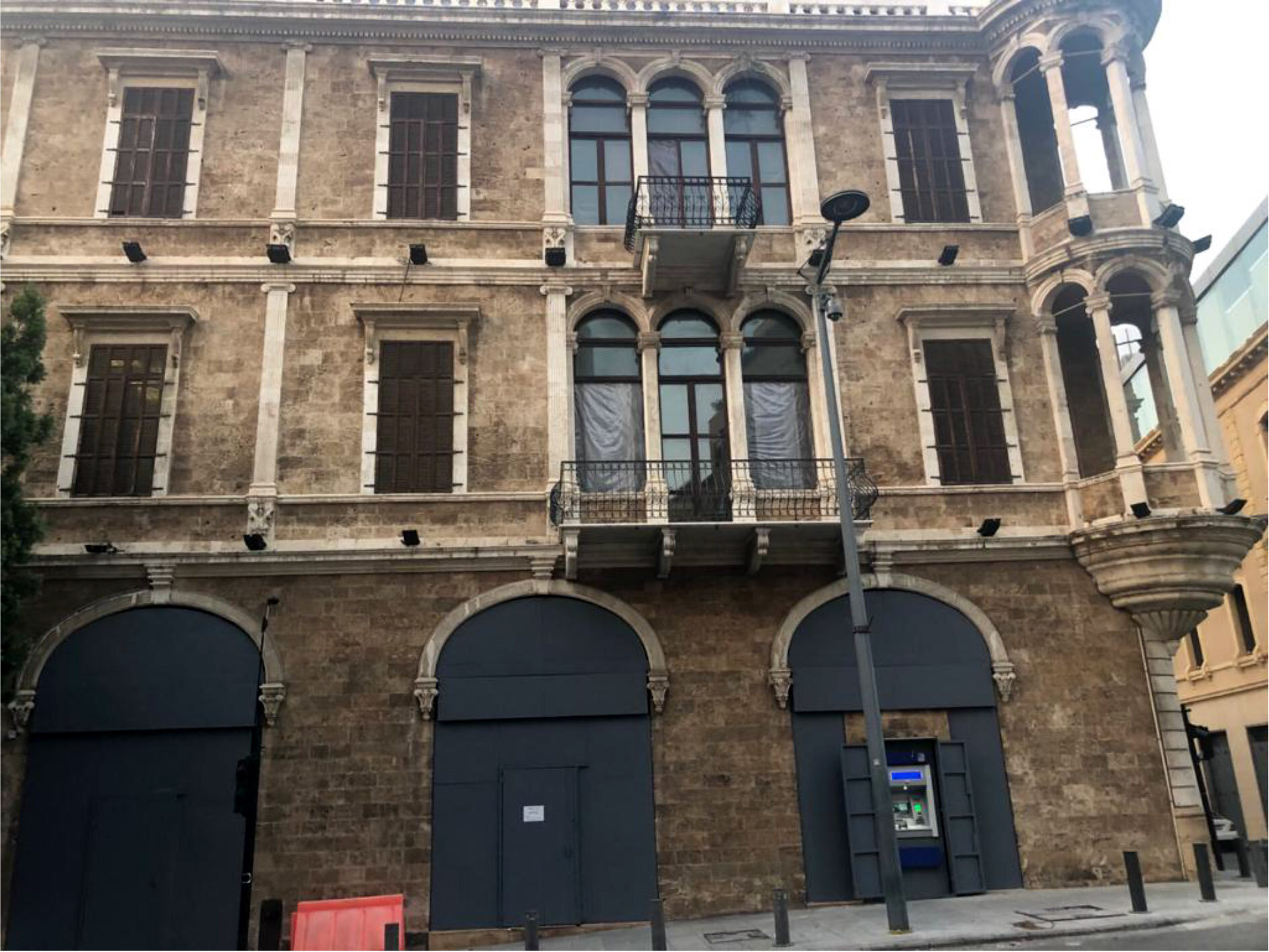 Which Bank Was This?, Downtown Beirut, September 2, 2020&nbsp;(Photo: Rea Karameh)