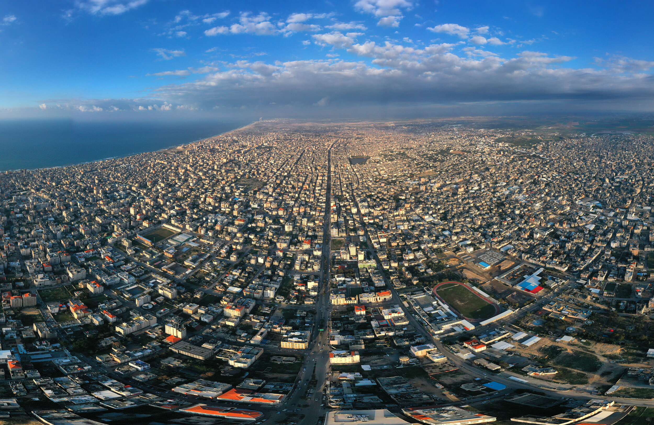 Gaza City, Al Jalaa Street (photo Abdallah ElHajj, Getty Images).
