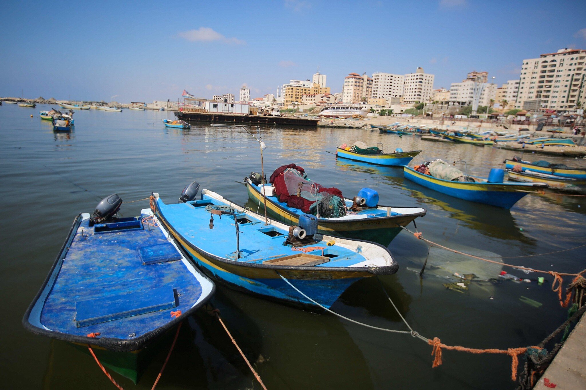 قوارب صيد ترسو في ميناء مدينة غزة، 13 يونيو، 2019. (حسن جدي / فلاش 90).