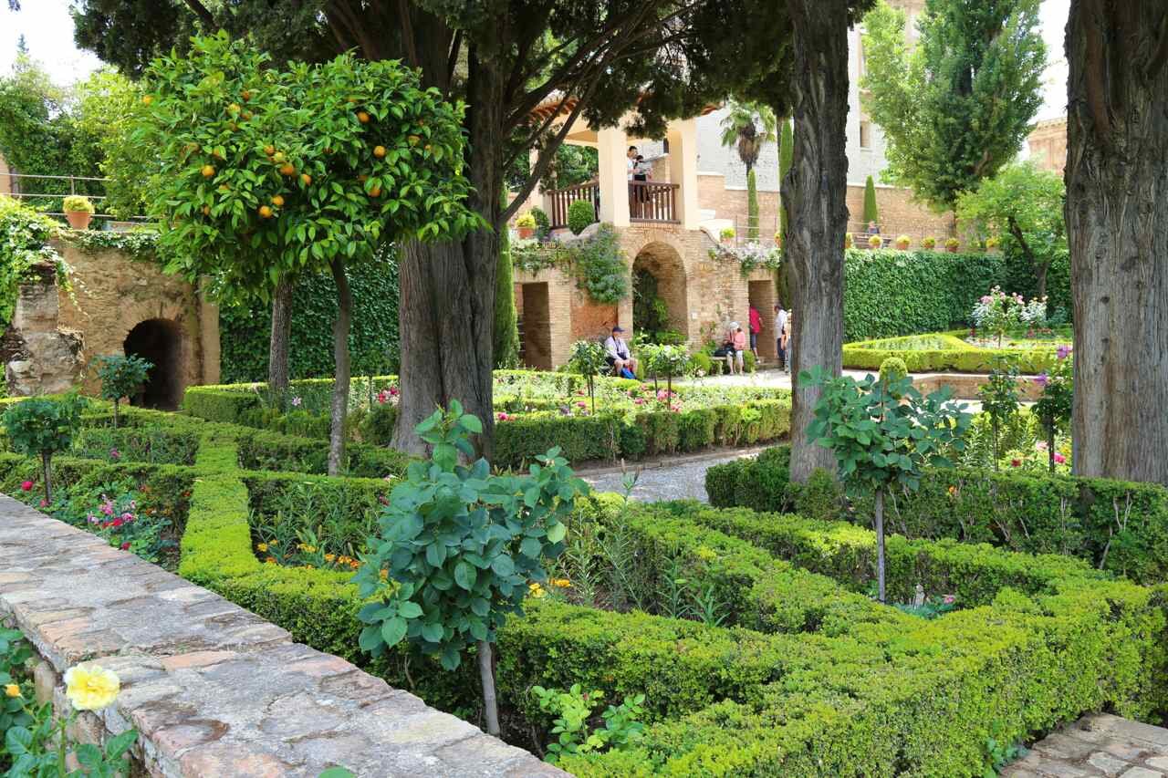 jardines del generalife alhambra.jpg