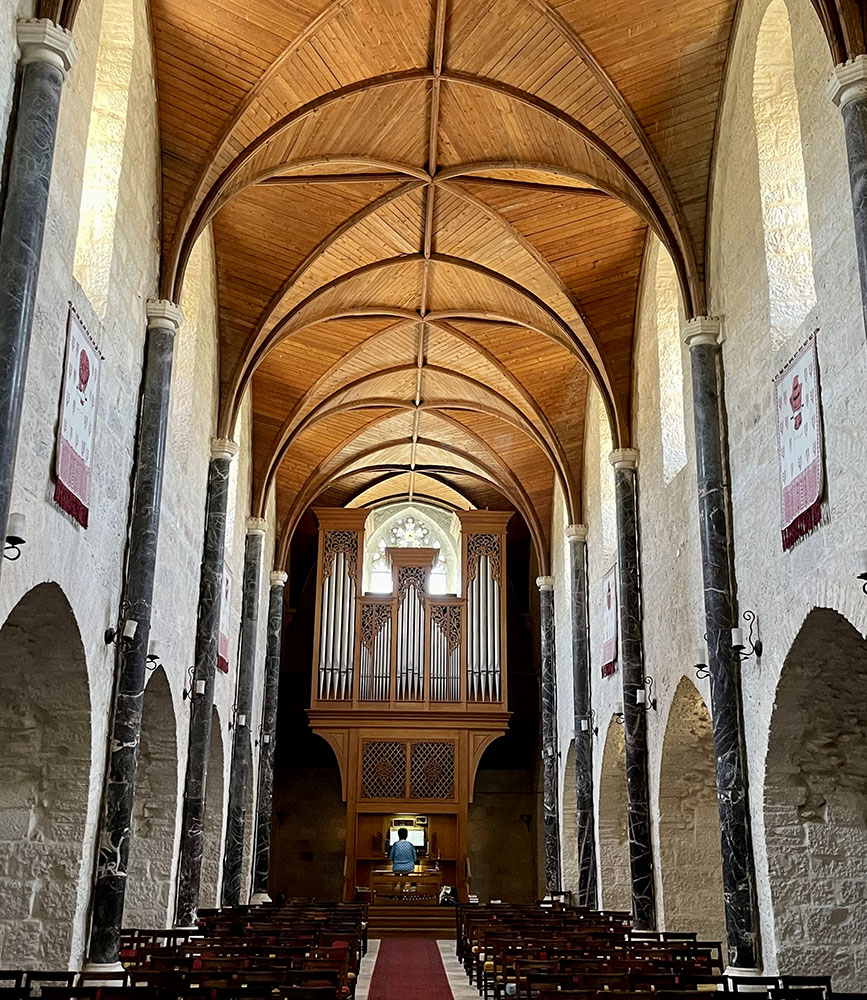 Jerusalem, lone organ player, Saint George Cathedral off Nablus Road