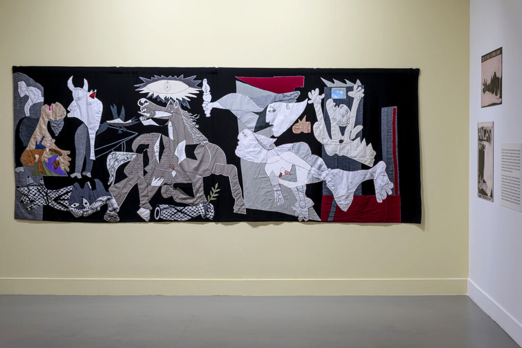 opening to MOCO-Musees_en_exil-PRC-0081 solidarity with guernica