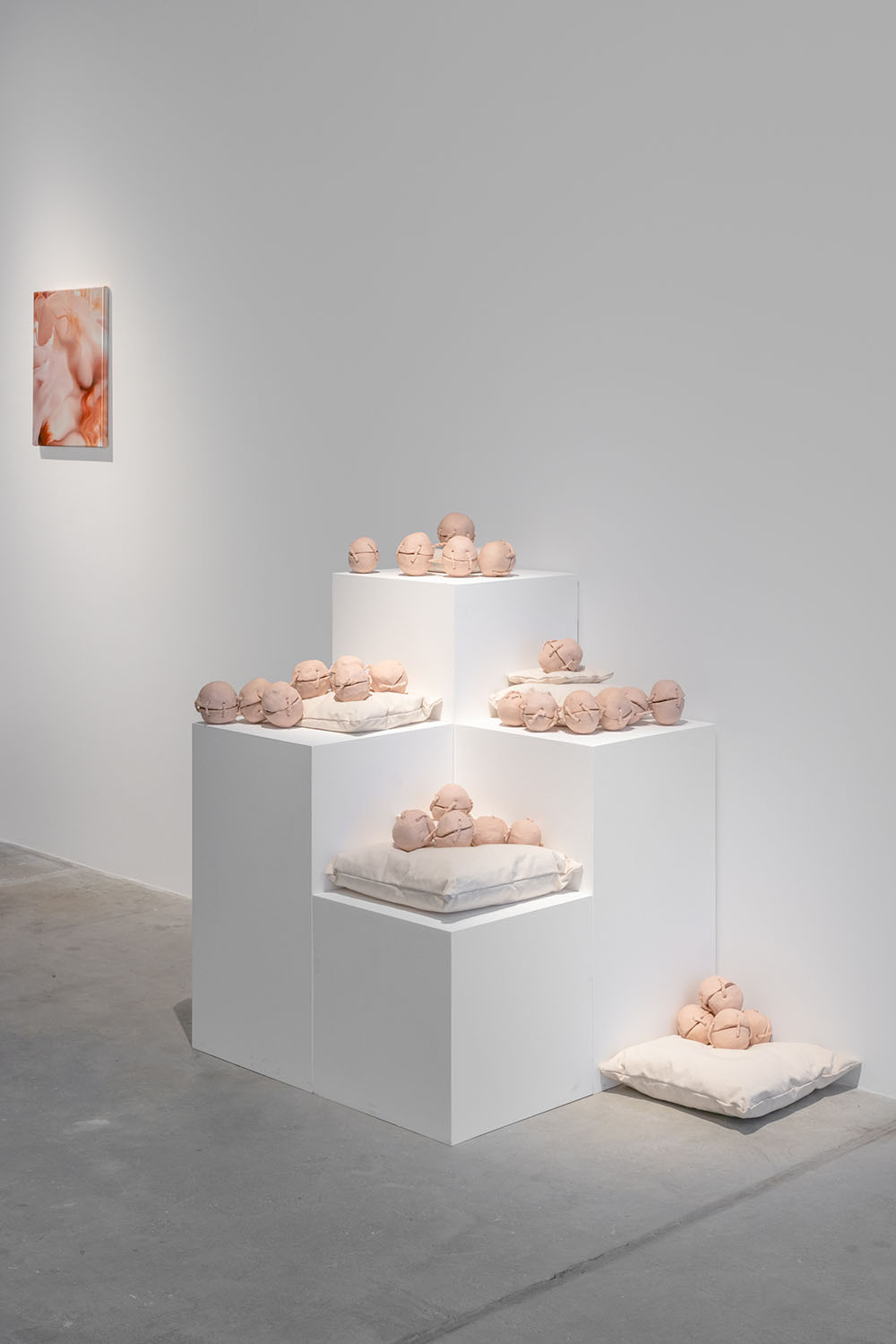Liane Al Ghusain, "Womb Amulets," installation view, 2023 (courtesy NIKA Project Space, photo Ivan Erofeev).
