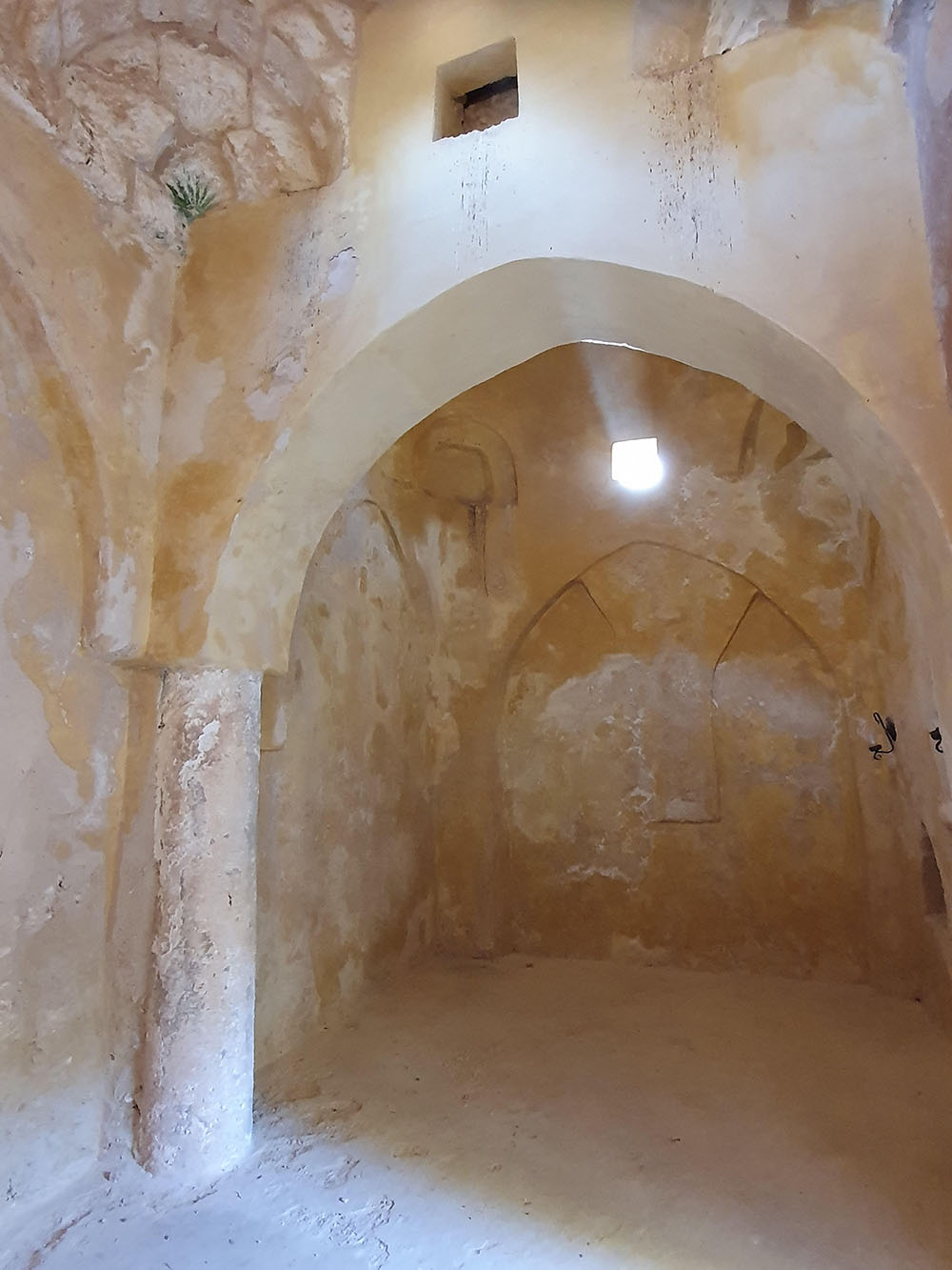 Inside the maqam of al-Qatrawani.