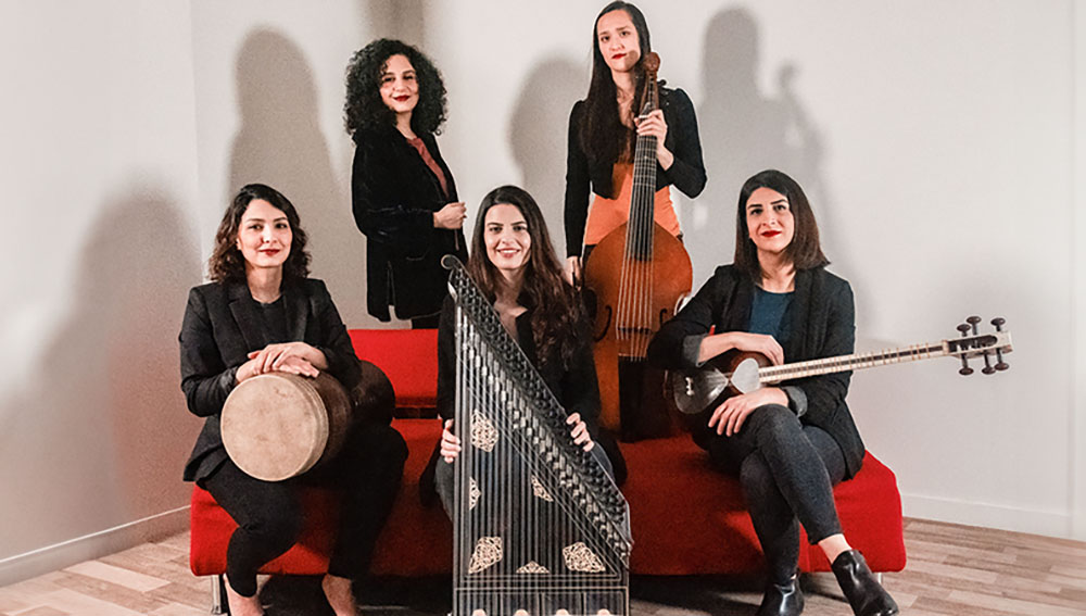 Members of Atine, with Aïda Nosrat (vocals), Christine Zayed (qanun),Marie-Christine de Loye (viola da gamba), Sagar Khadem (percussions) & Sogol Mirzaei (tar).