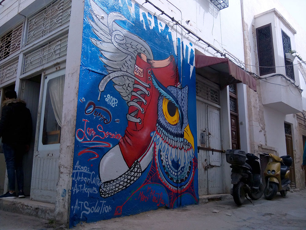 Ouma, Owl mural