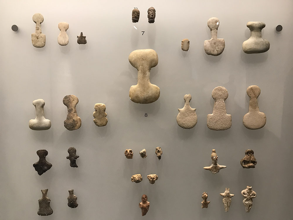 Anatolian and Levantine idols at the Glyptotek, courtesy of the author