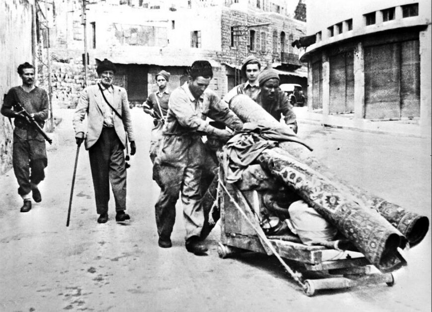 Zionists expel Arabs from Haifa in 1948. Photo: AFP