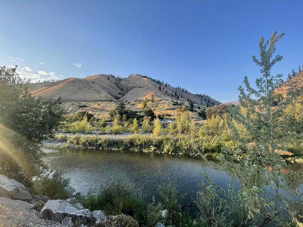 Another view of the Wenatchee Rvier, Cashmere (photo Nafeesa Syeed).