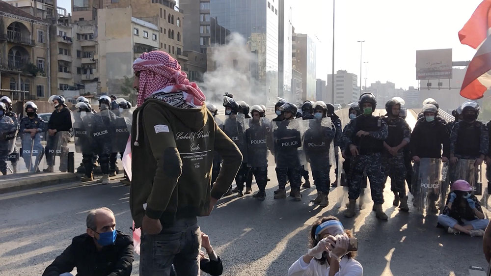 Sit-in Jisr Fuad Shihab: A still from Contretemps, showing protestors holding a sit-in at the east end of Downtown Beirut’s "Ring" flyover. (courtesy Ghassan Salhab).