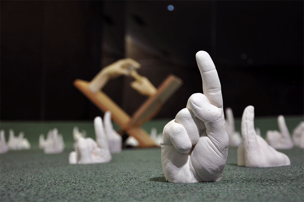 The Peacock, 2022, mixed media, Exhibition view, “La langue des oiseaux” 2022, Espace Niemeyer, Paris