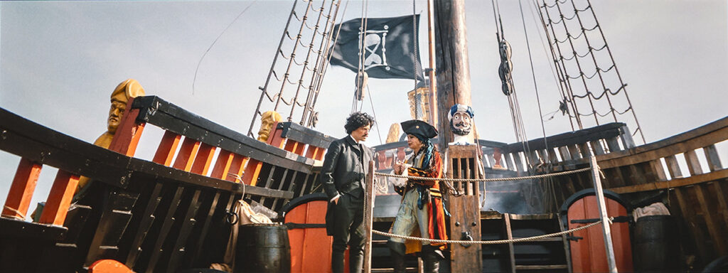 Maisa Abd Elhadi & Fadi Abdel Shafi in A Sunken Tale (photo Aad Hoogendoorn courtesy Wereldmuseum Amsterdam.jpg